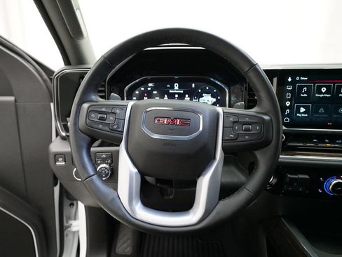 Used 2026 GMC Sierra 1500 Elevation w/ Preferred Package AWD/4WD image 4