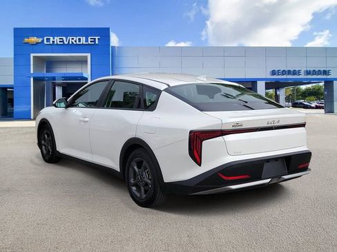 Used 2025 Kia K4 FWD image 3