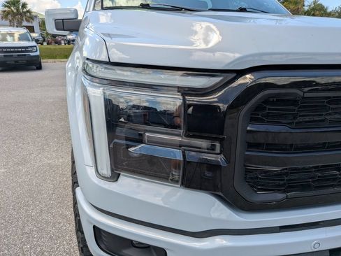 Used 2025 Ford F150 Lariat w/ Equipment Group 502A High AWD/4WD image 11