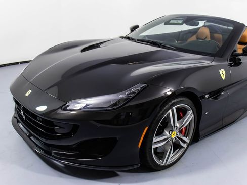 Certified 2019 Ferrari Portofino image 30