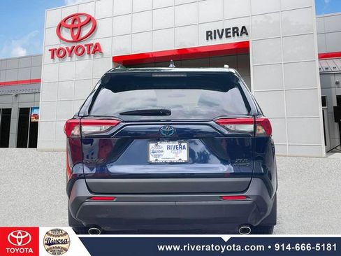 Certified 2023 Toyota RAV4 XLE w/ XLE Grade Weather Package AWD/4WD image 8