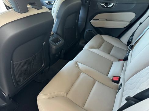 Used 2026 Volvo XC60 B5 Plus w/ Climate Package AWD/4WD image 4