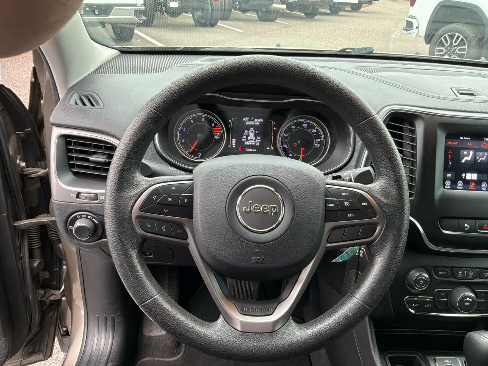 Used 2020 Jeep Cherokee Latitude FWD image 14