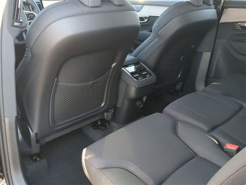 New 2026 Volvo XC90 B6 Plus w/ Protection Package Premier image 17