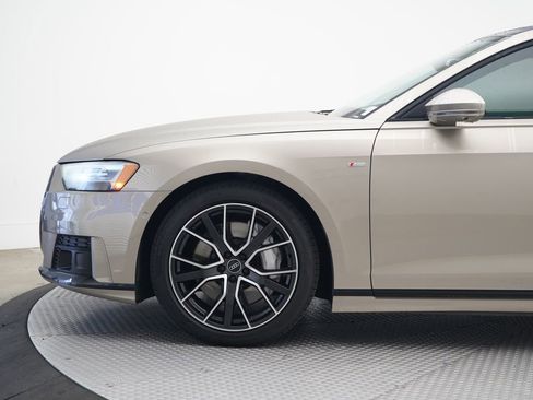 Used 2021 Audi A8 L 3.0T w/ Executive Plus Package image 2