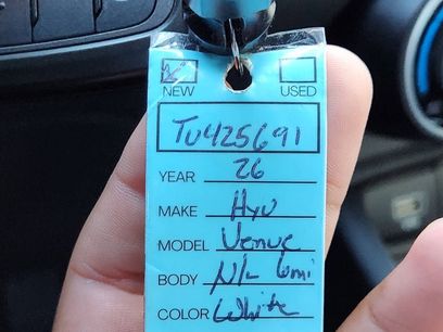 New 2026 Hyundai Venue SE