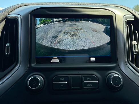 Used 2022 Chevrolet Silverado 1500 LT RWD image 28