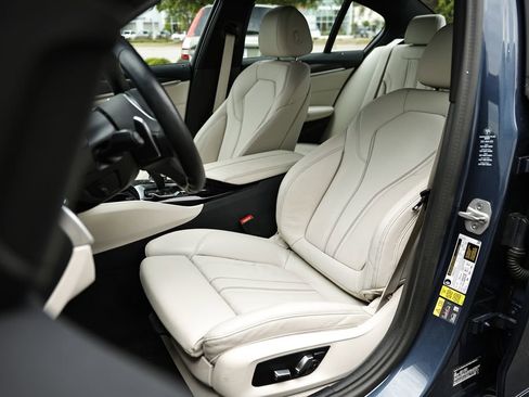 Used 2023 BMW 530e xDrive w/ M Sport Package AWD/4WD image 19
