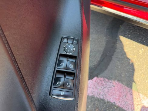 Used 2013 Tesla Model S Performance RWD image 12