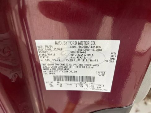Used 2005 Ford F250 Lariat image 26