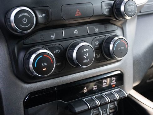 Used 2022 RAM 1500 Big Horn AWD/4WD image 33