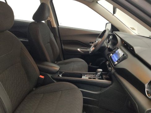 Used 2021 Nissan Kicks SV FWD image 21