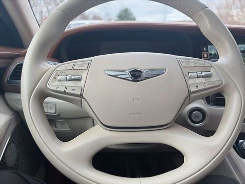 Used 2020 Genesis G90 3.3T Premium image 15