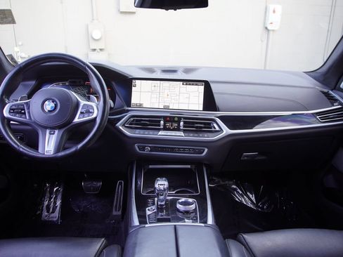 Used 2019 BMW X7 xDrive50i w/ M Sport Package AWD/4WD image 10