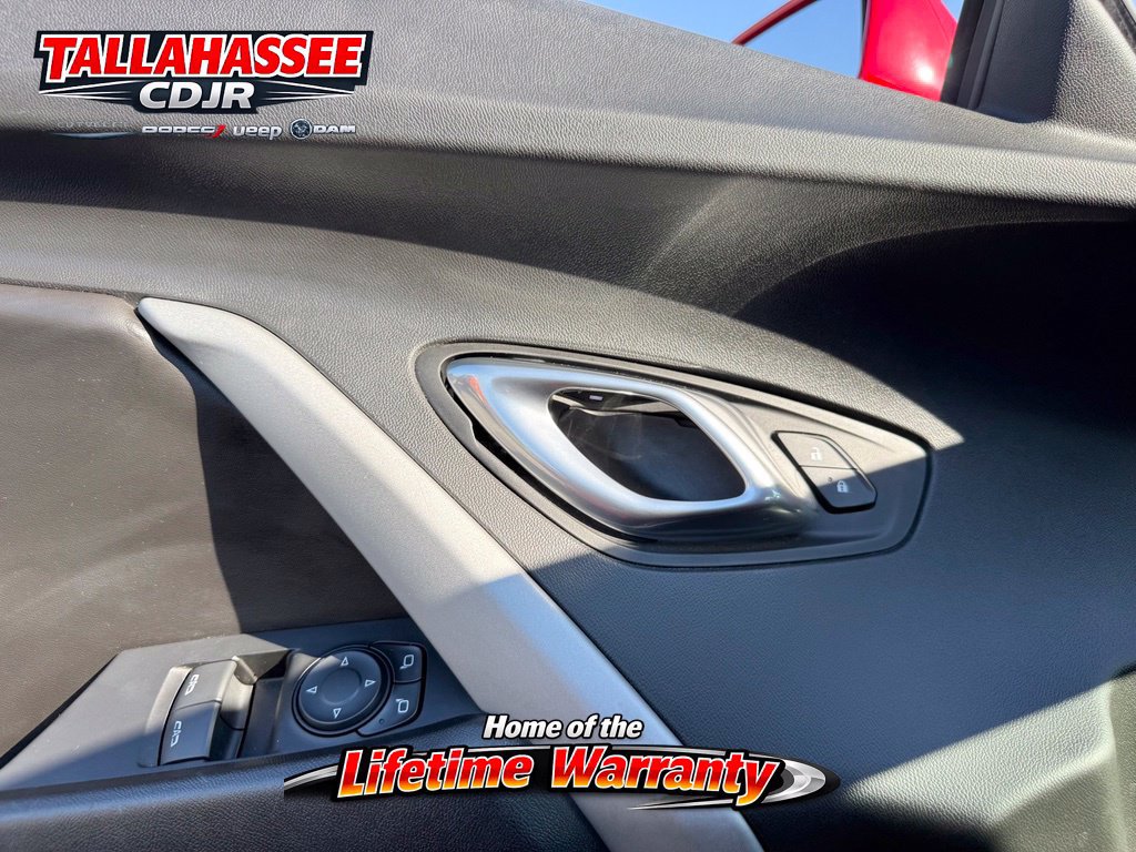 Used 2018 Chevrolet Camaro LT w/ Technology Package RWD image 18