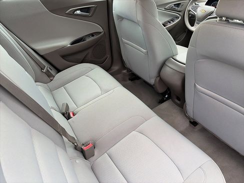 Used 2022 Chevrolet Malibu LS image 30