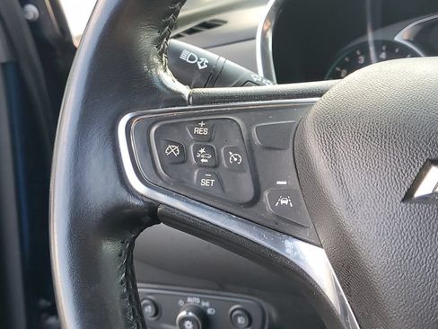 Used 2021 Chevrolet Equinox LT FWD image 22