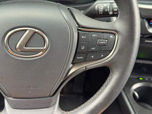 Used 2022 Lexus UX 200 w/ Accessory Package (Z2) FWD image 19