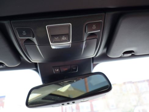 Used 2013 Mercedes-Benz SL 550 image 36