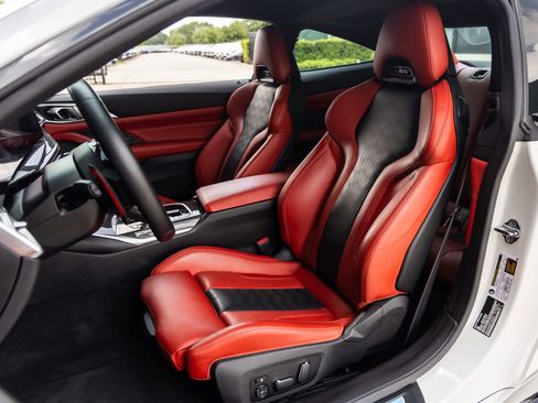 Used 2026 BMW M4 Competition w/ Executive Package RWD image 28