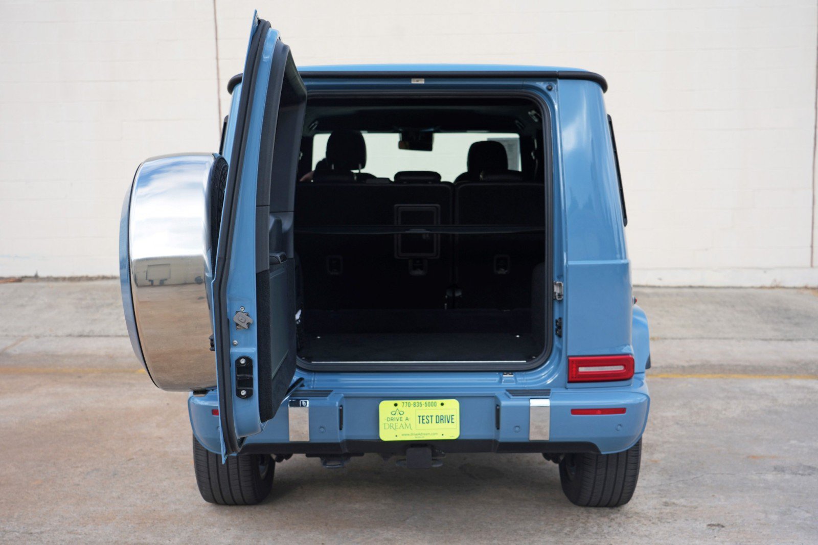 Used 2023 Mercedes-Benz G 550 image 10