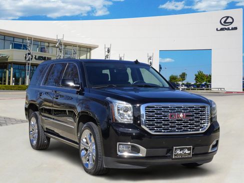 Used 2020 GMC Yukon Denali w/ Denali Ultimate Package image 2