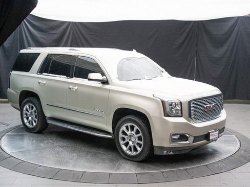 Used 2016 GMC Yukon Denali w/ Open Road Package image 2