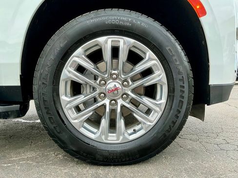 Used 2023 GMC Yukon SLT AWD/4WD image 20