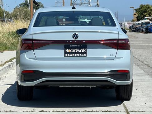 New 2026 Volkswagen Jetta SE FWD image 5