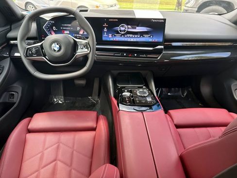 Used 2026 BMW 530i RWD image 15