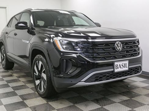 New 2026 Volkswagen Atlas Cross Sport SE AWD/4WD image 2