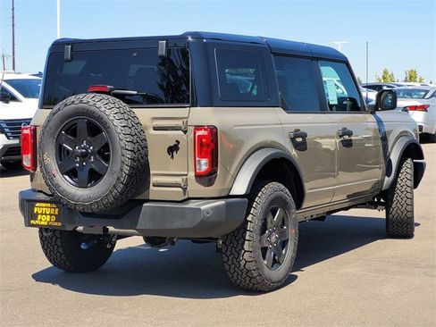 New 2025 Ford Bronco Big Bend w/ Black Diamond Package image 4