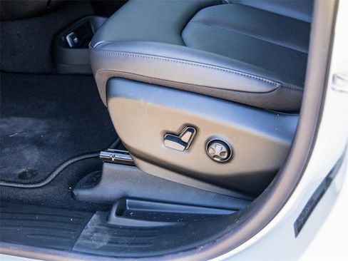 New 2026 Chrysler Pacifica Select w/ S Appearance Package image 27