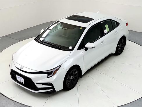 Certified 2023 Toyota Corolla SE image 15