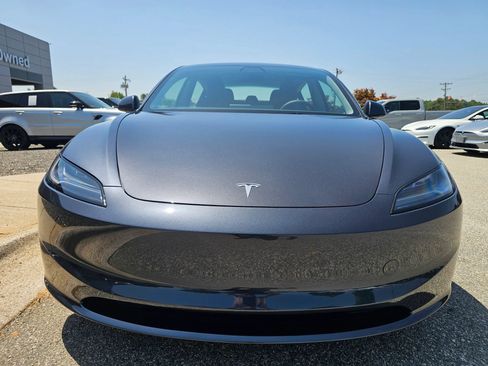 Used 2025 Tesla Model 3 Long Range RWD image 8