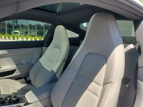 Used 2022 Porsche 911 Carrera w/ Premium Package image 21