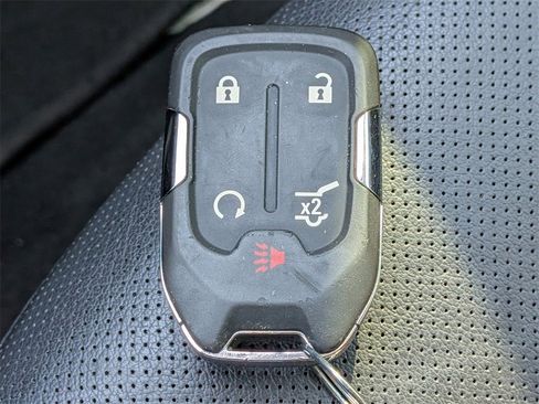 Used 2022 GMC Acadia Denali w/ Denali Technology Package image 32