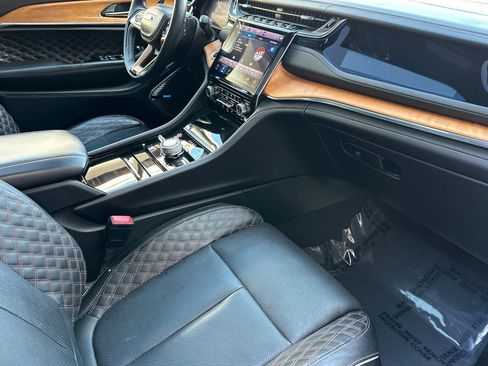 Used 2023 Jeep Grand Cherokee L Summit image 21