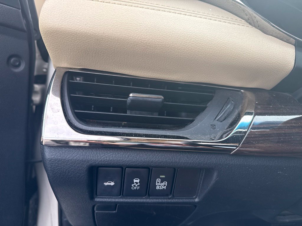 Used 2014 Toyota Avalon XLE Touring FWD image 8