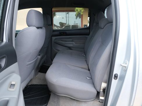 Used 2007 Toyota Tacoma PreRunner w/ TRD Sport Pkg #1 RWD image 13