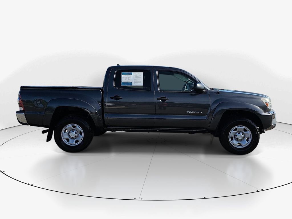Used 2015 Toyota Tacoma PreRunner w/ SR5 Package RWD image 5