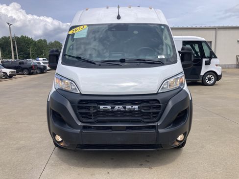 Used 2024 RAM ProMaster 2500 w/ Convenience Group FWD image 2