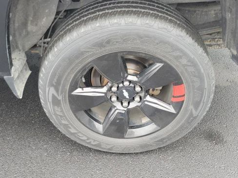 Used 2019 Chevrolet Colorado LT w/ Redline Special Edition image 5