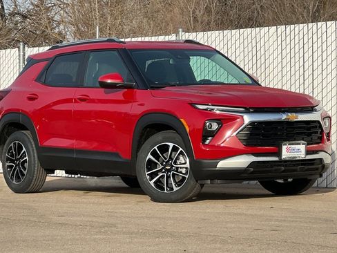 New 2026 Chevrolet TrailBlazer LT w/ Convenience Package FWD image 2