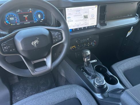 New 2026 Ford Bronco 2-Door w/ Sasquatch Package AWD/4WD image 13