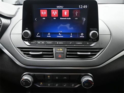 Used 2022 Nissan Altima 2.5 SV image 11