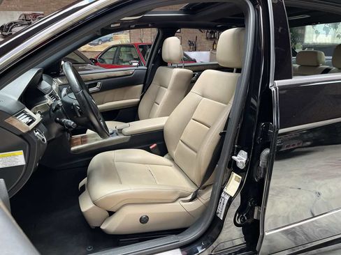 Used 2011 Mercedes-Benz E 350 4MATIC Sedan w/ Premium 2 Pkg image 22