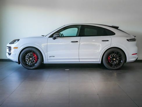 New 2026 Porsche Cayenne GTS AWD/4WD image 2
