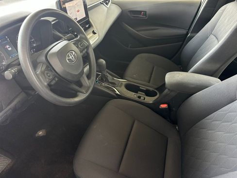 Used 2023 Toyota Corolla LE image 9