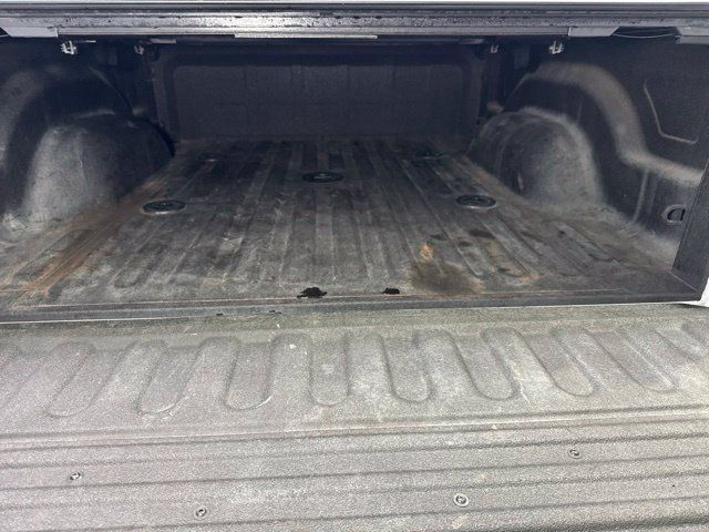 Used 2017 RAM 3500 Tradesman w/ Chrome Appearance Group AWD/4WD image 25